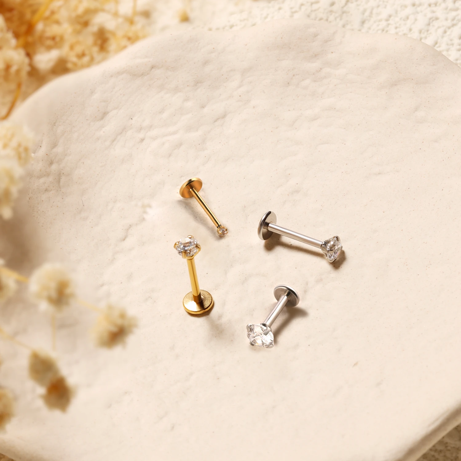 2/6PCS Stainless Steel Gold Color 18G Nose Stud Cartilage Piercing Jewellery Helix Tragus Lip Flat Back Tiny Earrings for Women 3