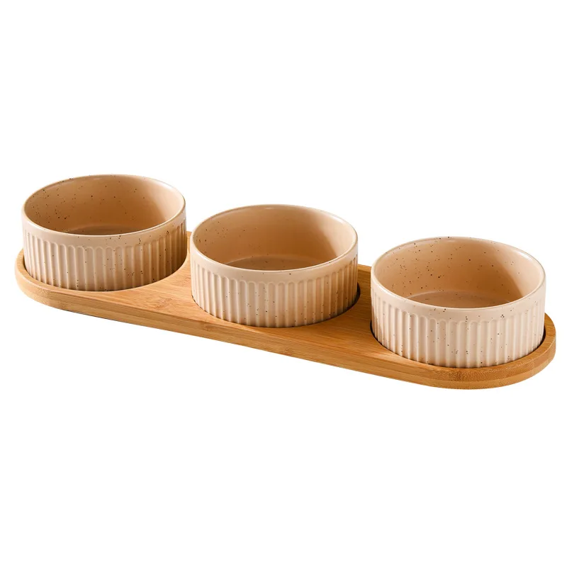 3 Khaki trays