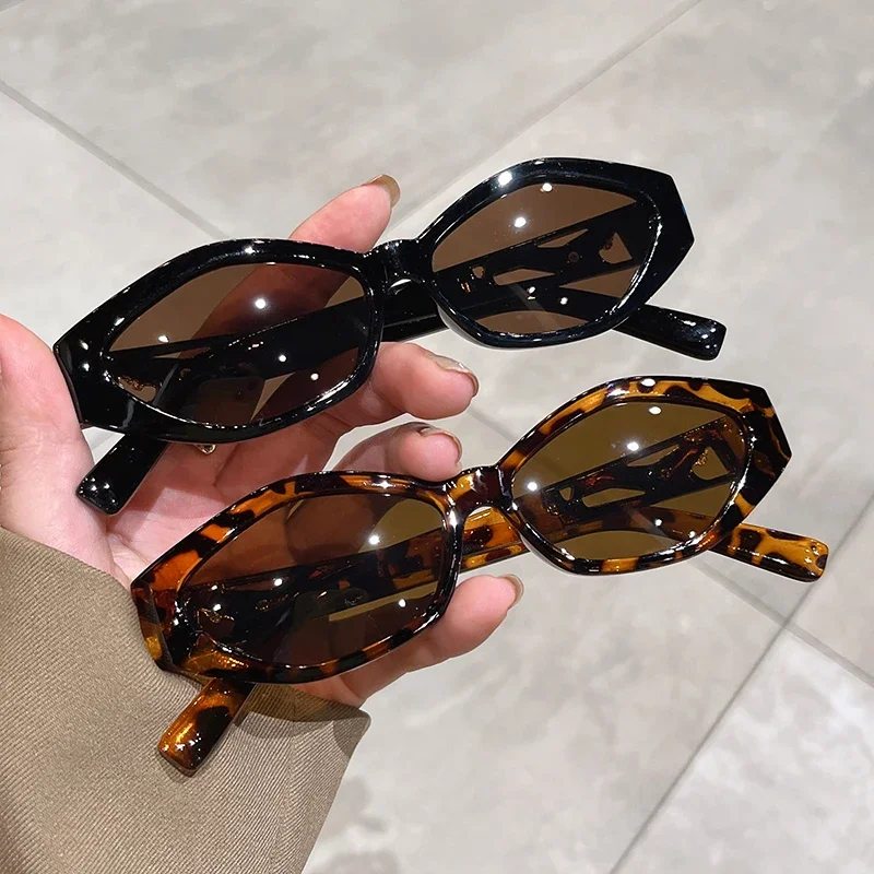 Small Full Oval Frame Sunglasses Trendy Fashion Multicolored Female Shades UV400 Eyewear for Ladies