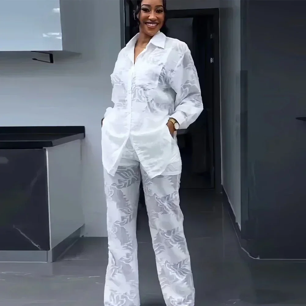Jamila Women Set Of Cotton Buttoned Shirt & Elastic Pants