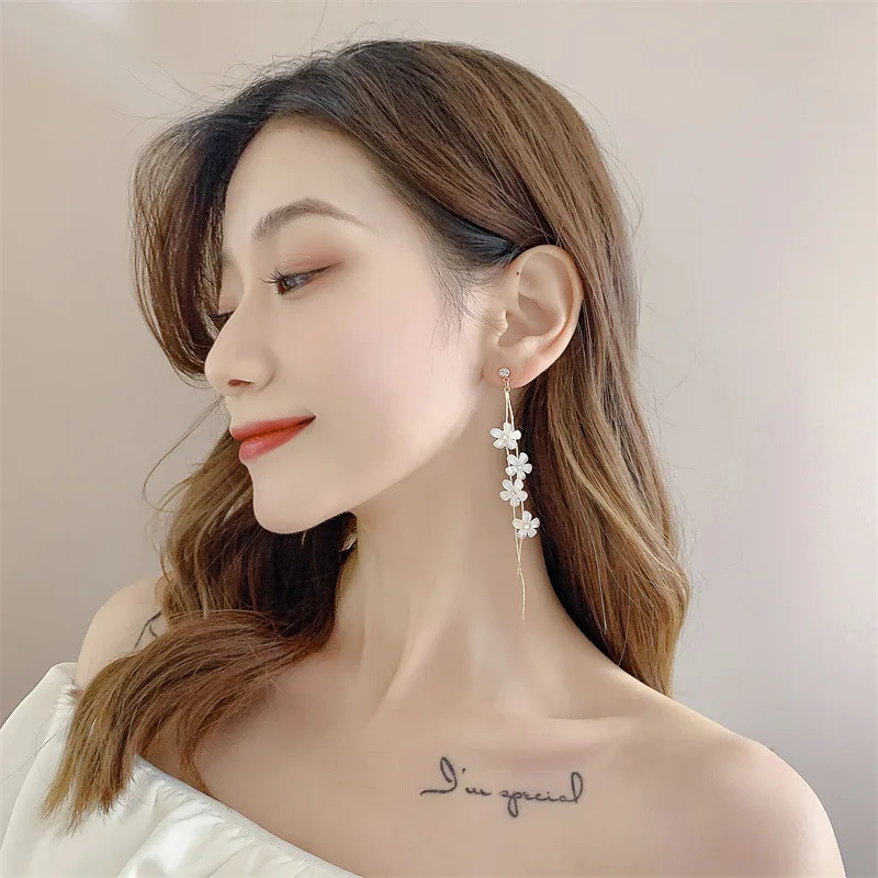Long Tassel Petal Ear Clips Earrings No Hole Simple Long Flower Clip on Earrings Without Piercing for Wedding ear clip earrings clip earrings ear clip ear accessories