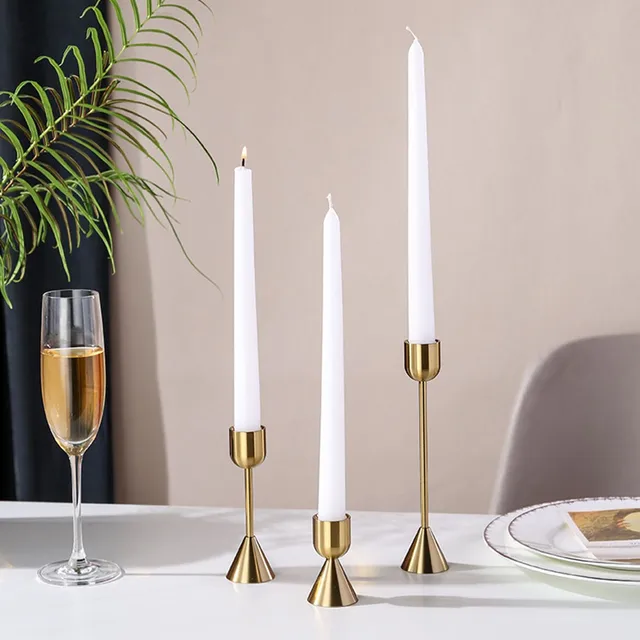 Luxury Golden Color Metal Candle Holders Candlestick Wedding Table Candle Stand New Year Bar Party Candelabra Home Decorations 2