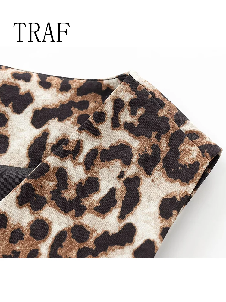 TRAF Spring Summer Women's Leopard Vest 2024 Fashion V-Neck Single-Breasted Vest Top Female Casual Cropped Sleeveless Coat New 4