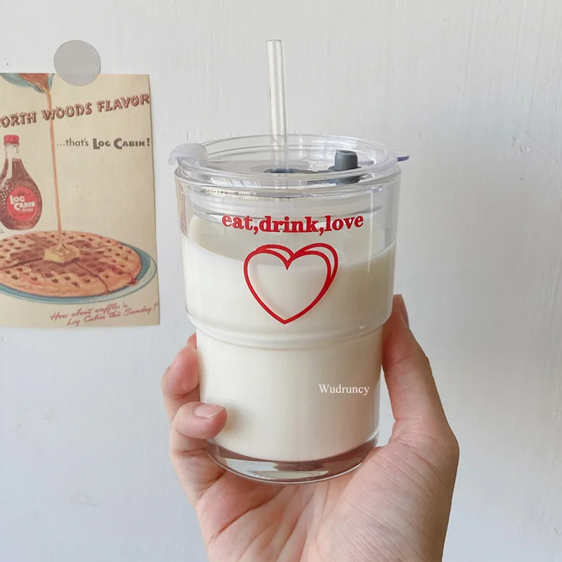Cup with straw lid