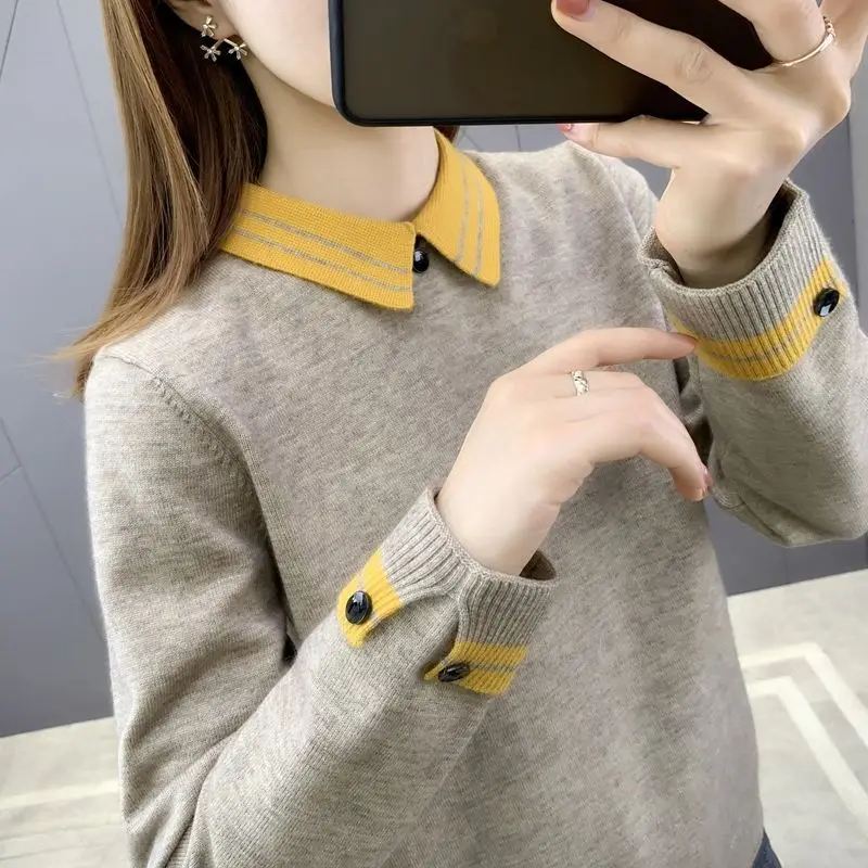 

Contrasting Colors Autumn Women Knitted Sweater Warm Sweet Fashion Button Turn-down Tops Collar Long Sleeve Casual Pullover