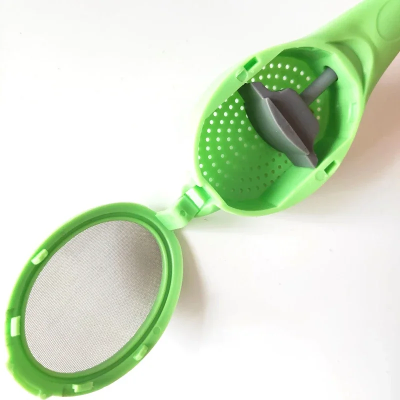 Enhanced Flavor Tea Infuser with Built-in Plunger - Reusable Strainer for Optimal Steeping and Stirring