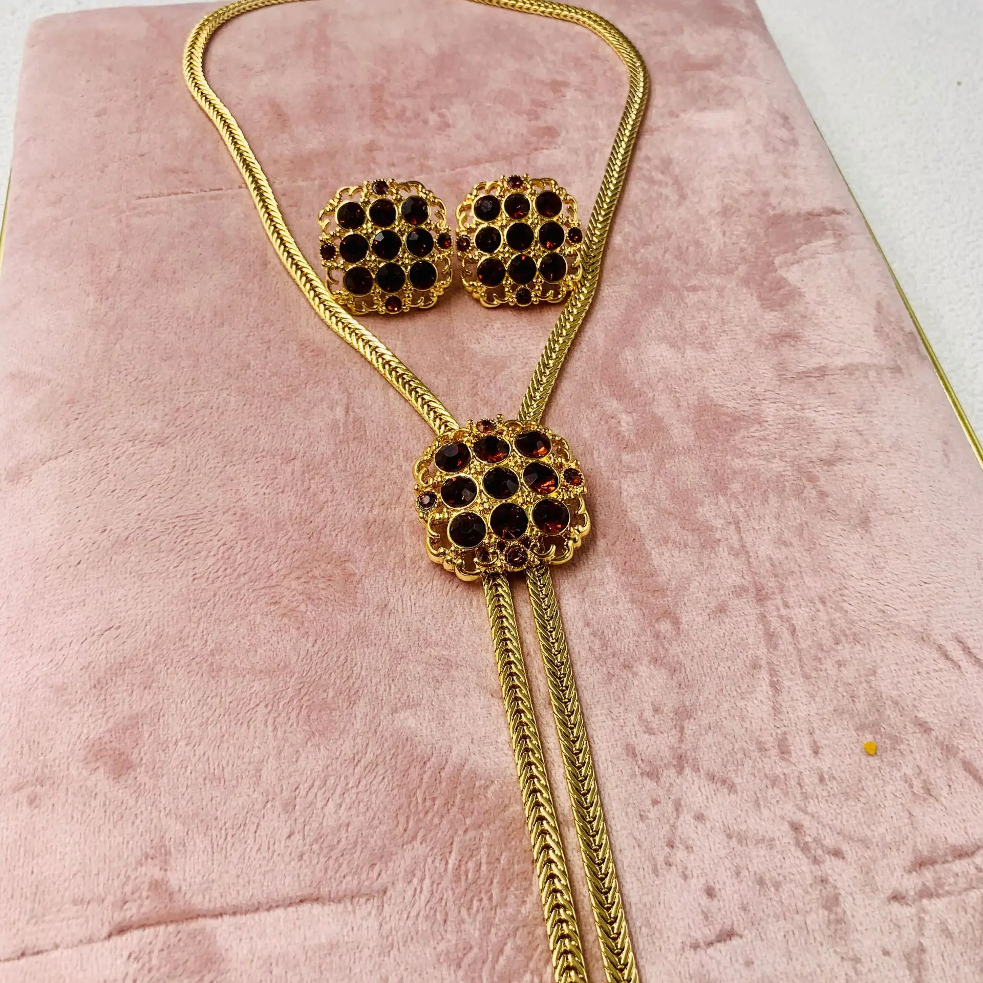 Western Vintage Stretchable Sweater Chain Necklace