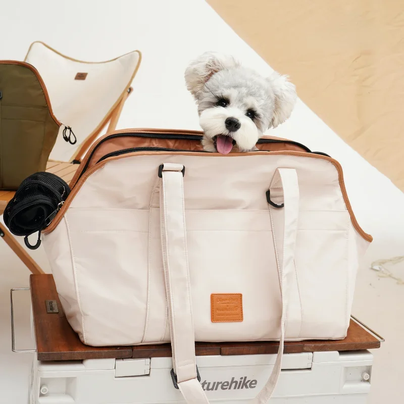 Dog Fashion Travel Bag Pet Bag Large-capacity Waterproof Wear Resistant Dog Car Seat Pet Carrier Accessories for Dogs