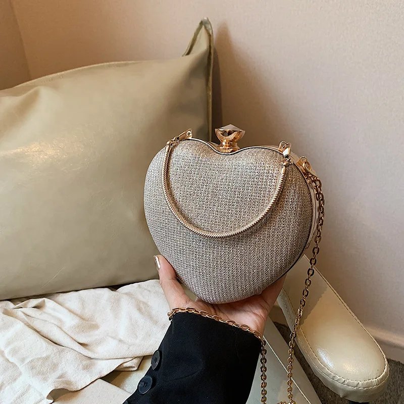 Cute Heart Handheld Bag Dinner Bag 2024 New Chain Fairy Bag Versatile Western Style One Shoulder Diagonal Cross Peach Heart Bag