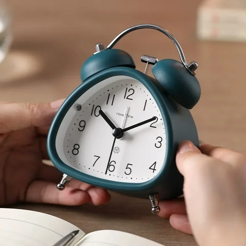 Retro Desk Clock Clock Retro Alarm Mechanical Double Bell Home Office Desktop Metal Alarm Clock Desk Table Analog Silent With Night Light