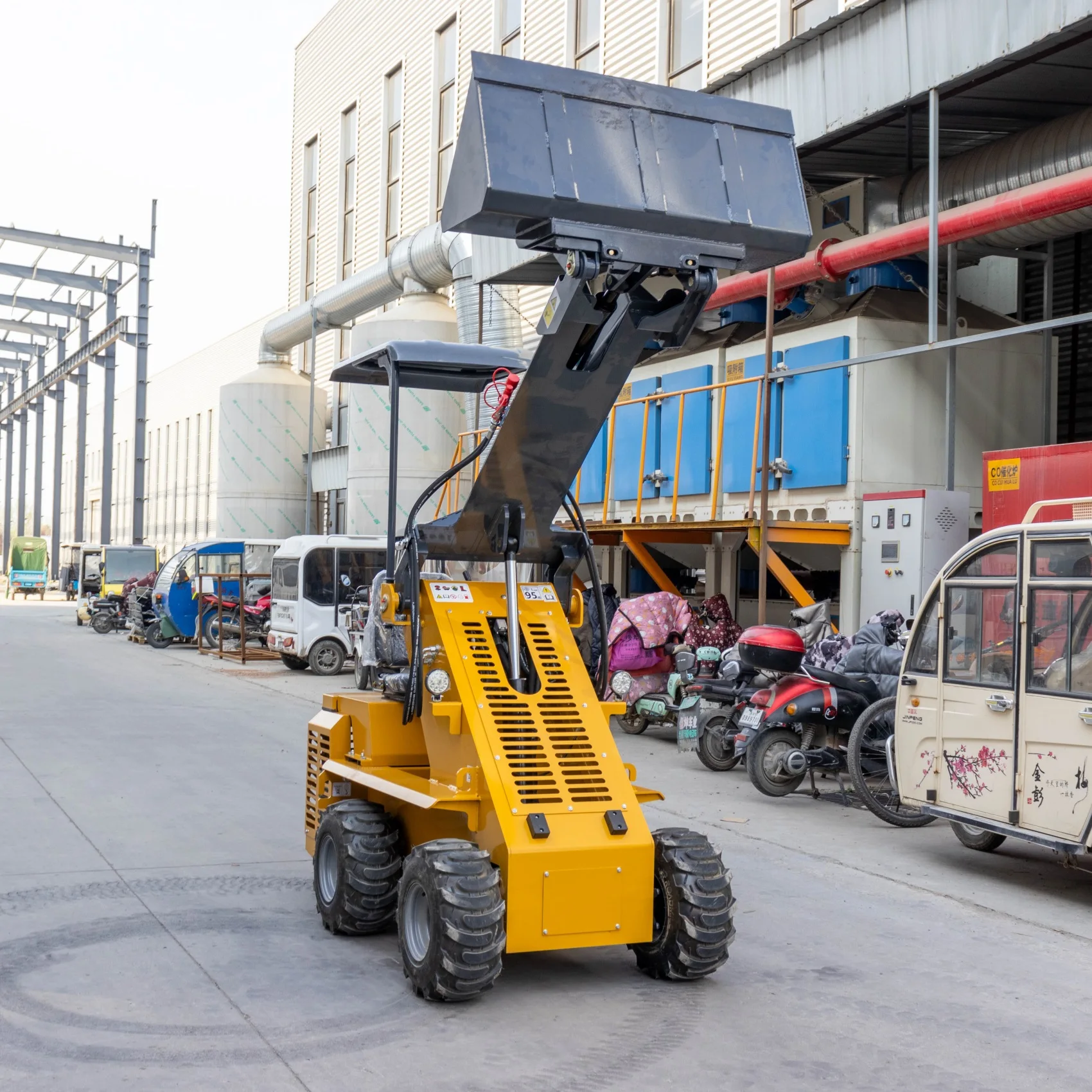 Cinese Ride On Wheel Skid Steer Loader 13.5Hp
