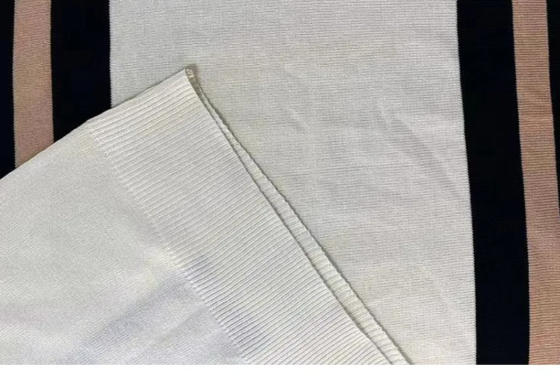 2025 Men's Summer Short-sleeved Knitted Polo Shirts Blouse Cardigan Vintage Slim Stretch Tshirts Top Business Casual Male Shirts 30