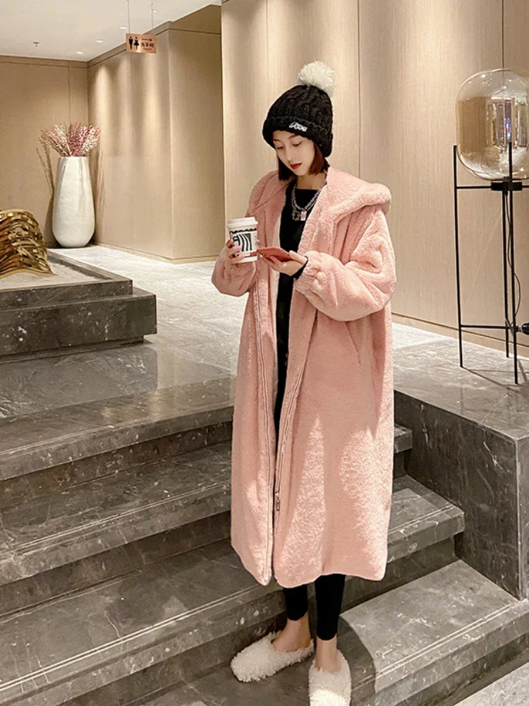 フード付きの女性用の厚手のフェイクファーパーカー,ピンクの