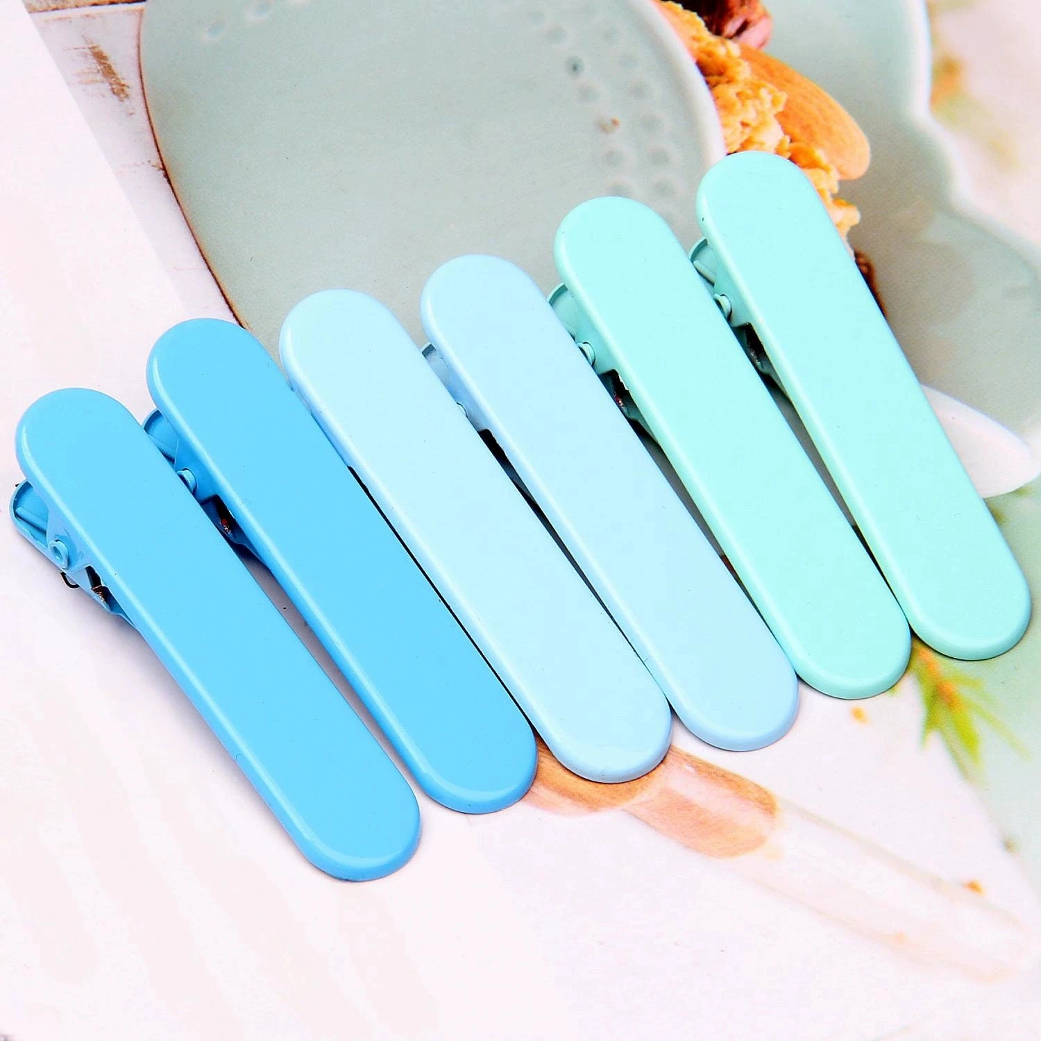 100pcs DIY Duckbill 악어 클립 캔디 색상 헤어 클립 소녀 헤어 액세서리 귀여운 헤어 클로 여성용 유행 헤어핀