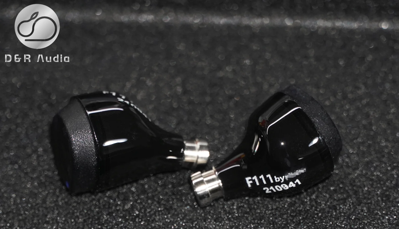 D & R Audio Dream Rabbit F111 Single-Unit Mobile Ferro Cablato Universale Hifi Cuffie In-Ear Gioco Nero