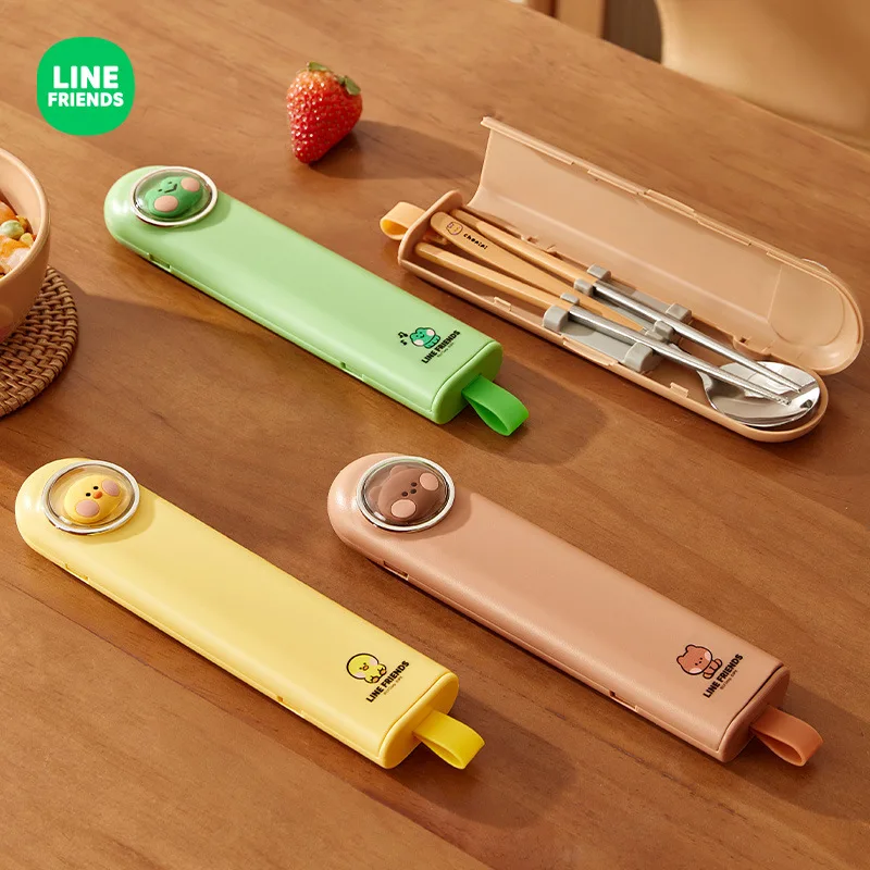 

Новинка, кавайный коричневый медведь, украшение для еды с футляром для хранения, милые студенческие ложки из нержавеющей стали для еды в стиле аниме