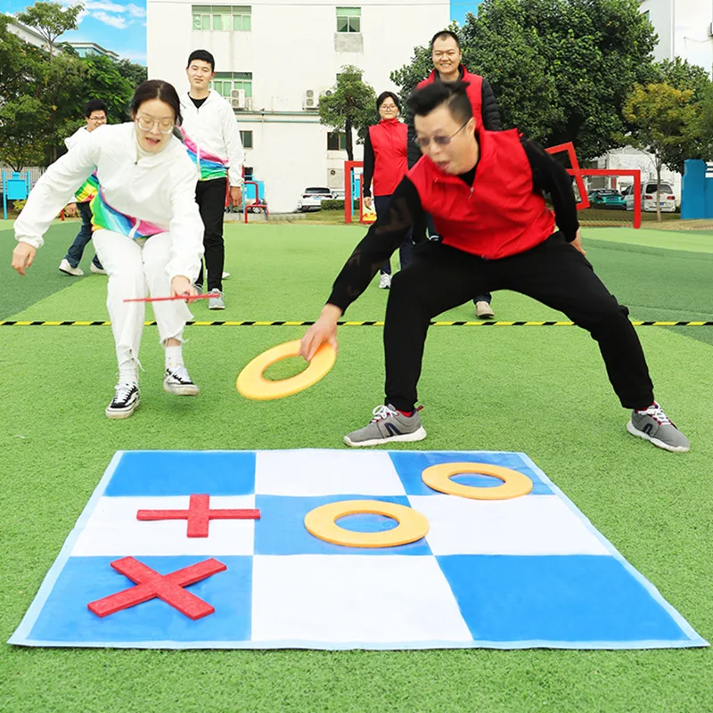 Frisbee Tic-Tac-Toe 