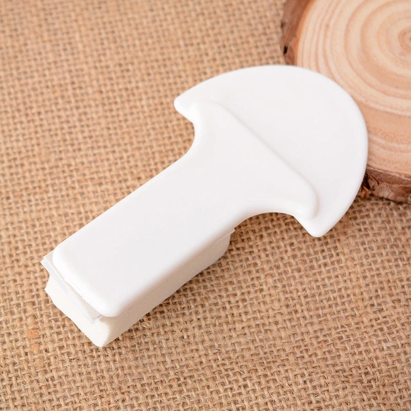Description Picture 6 of itemToilet Lid Lifter Seat Handle Holder Toilet Lid Lift Tool Seat Ring Flapper Bathroom Sanitary Closestool Holder Toilet Seat Lid