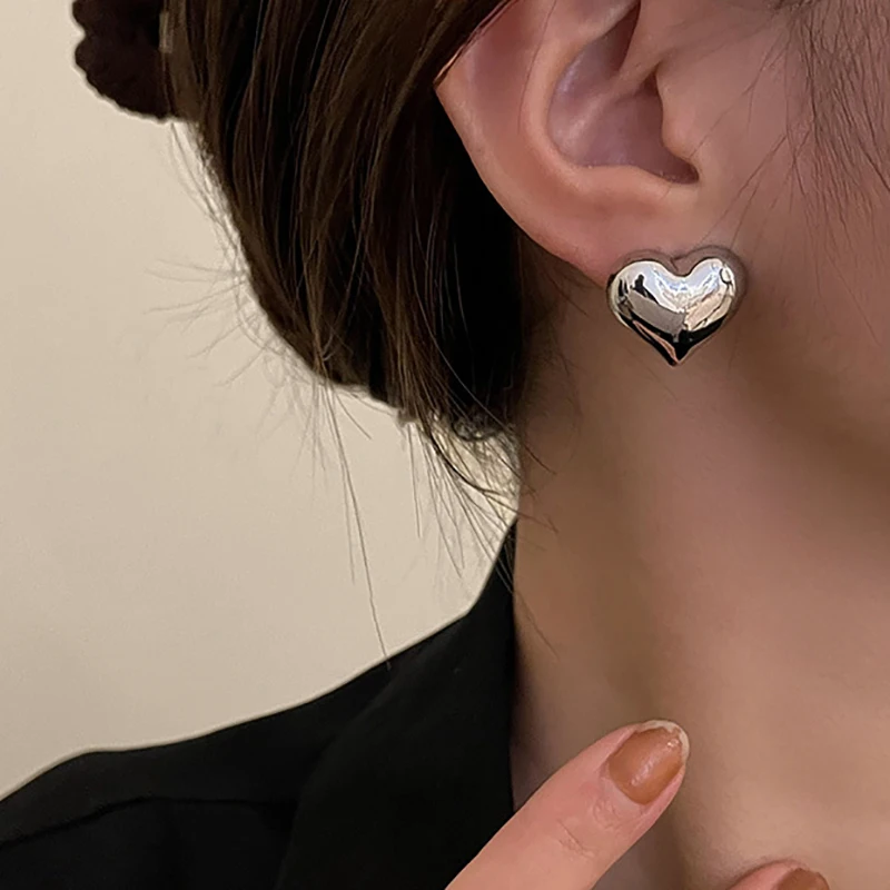 

Женские серьги-гвоздики в форме сердца, из серебра 925 пробы