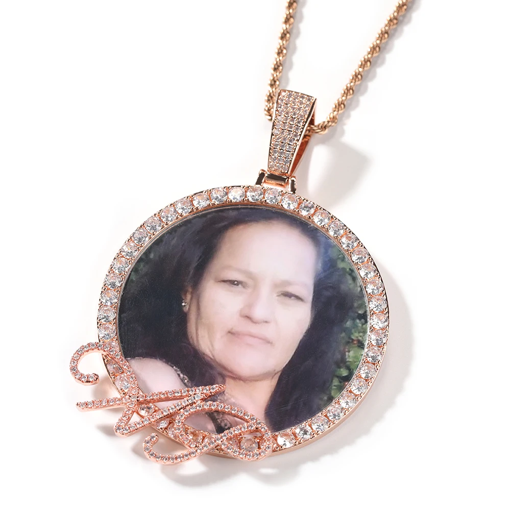 THE BLING KING Custom Cursive Letters Big Round Photo Memory Pendant DIY Picture Chain Necklace Hiphop Jewelry For Family Gift