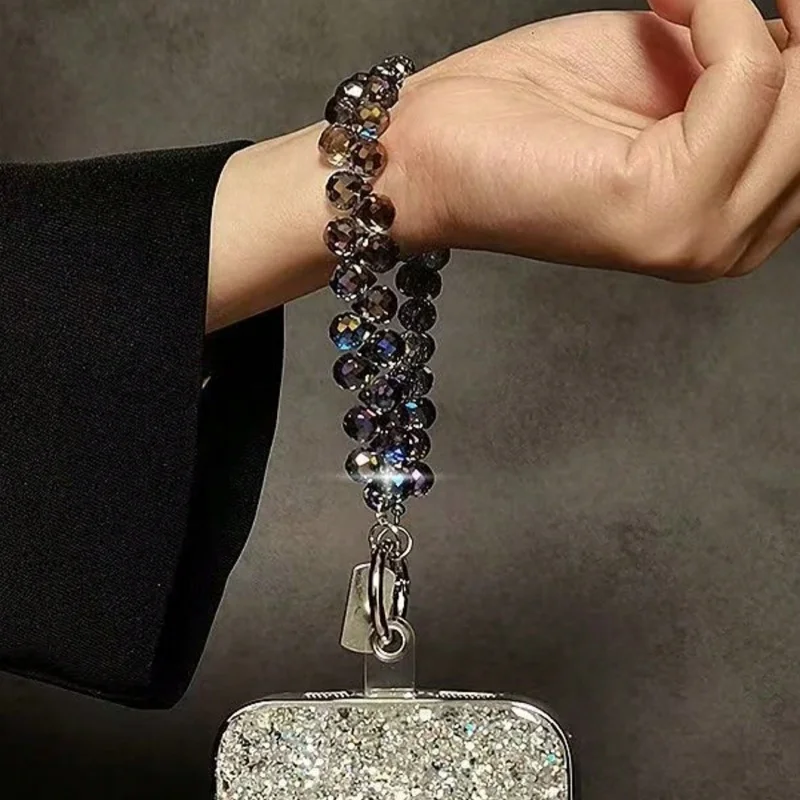 Luxurious Sparkling Diamond Crystal Pearl Wrist Strap, Portable Chain, Phone Charm Clip for Universal Use on Mobile Phone