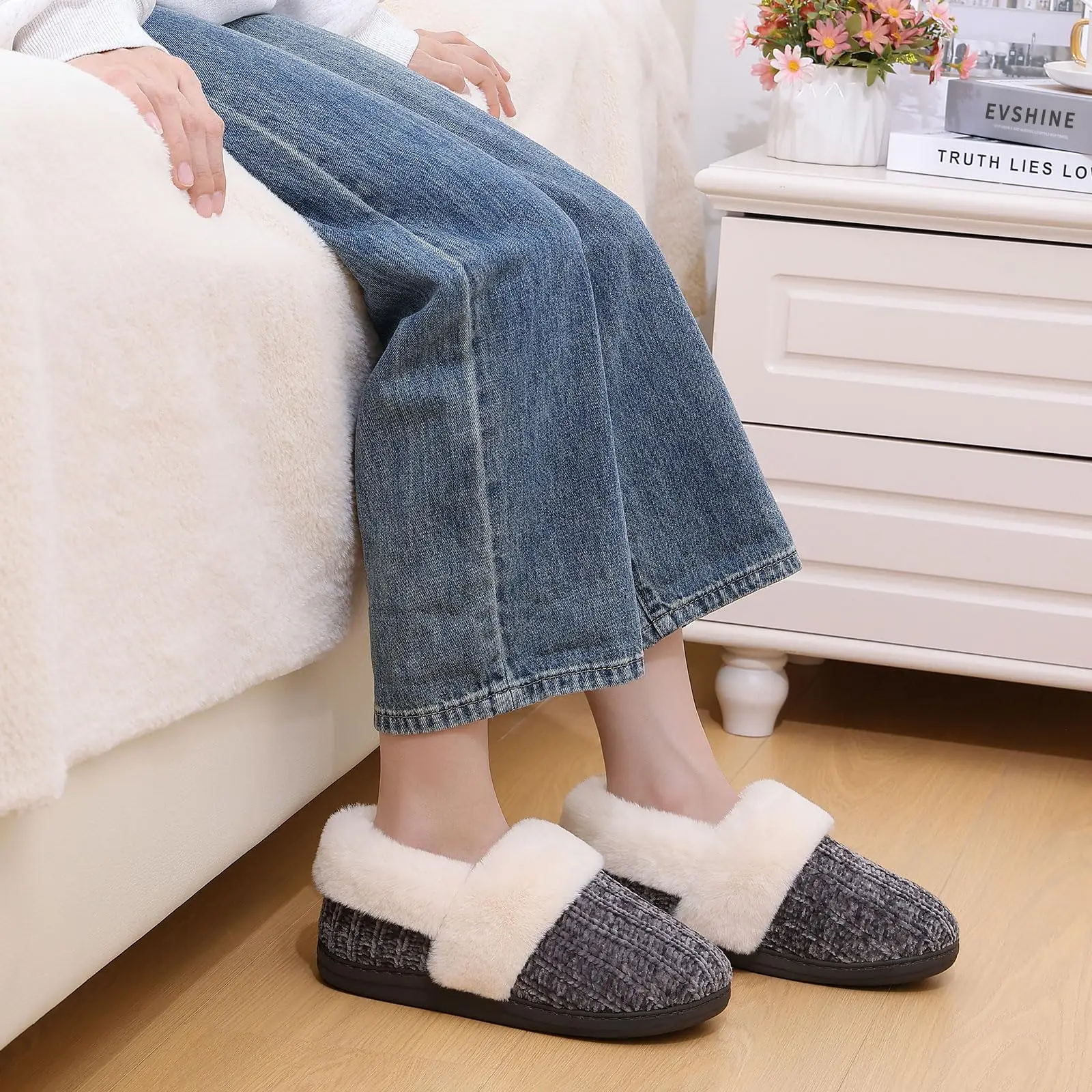 Pallene Winter Fuzzy Women's Slippers New Closed Back Fur Knit