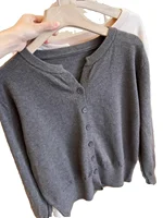 Soft Skin-Friendly Woolen Knitted Cardigan Loose ort V-Ne Korean Sle Outerwear Sweater Jaet Spring 2024 Regular Sve