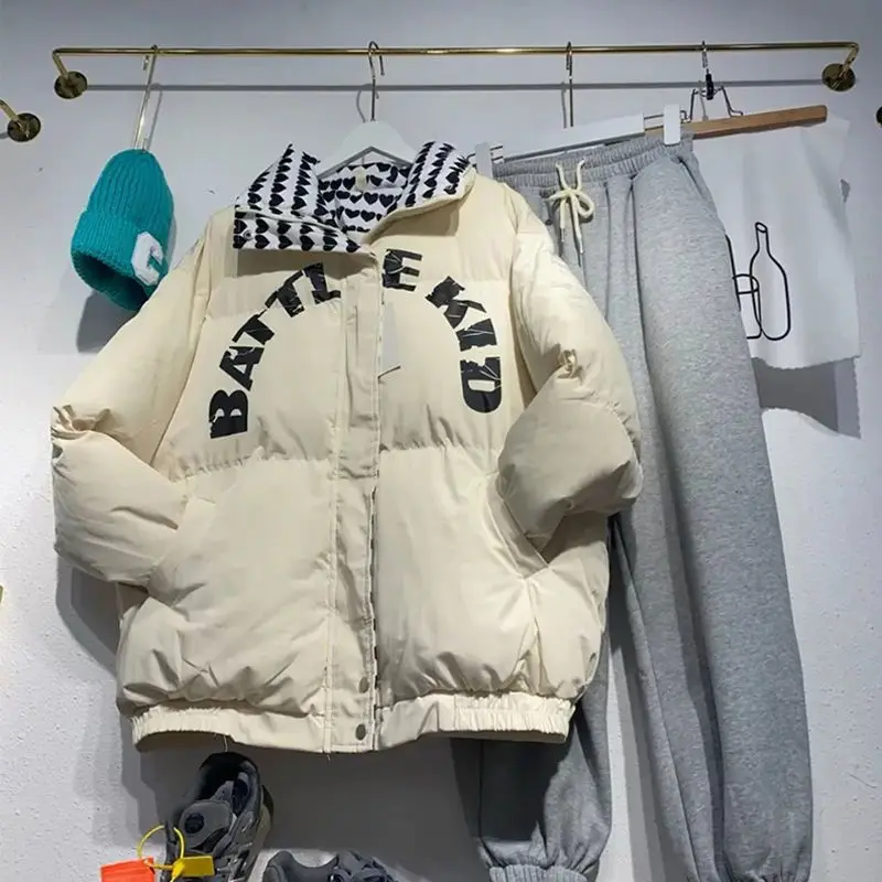 Рисунок 4 - Пуховик женский зимний с пайетками и капюшоном