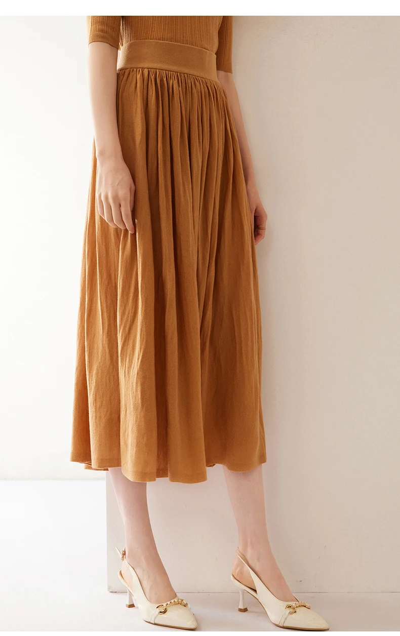 Women's cashmere silk skirt back view