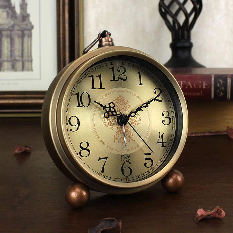 Reloj despertador Retro de Metal, reloj de escritorio creativo