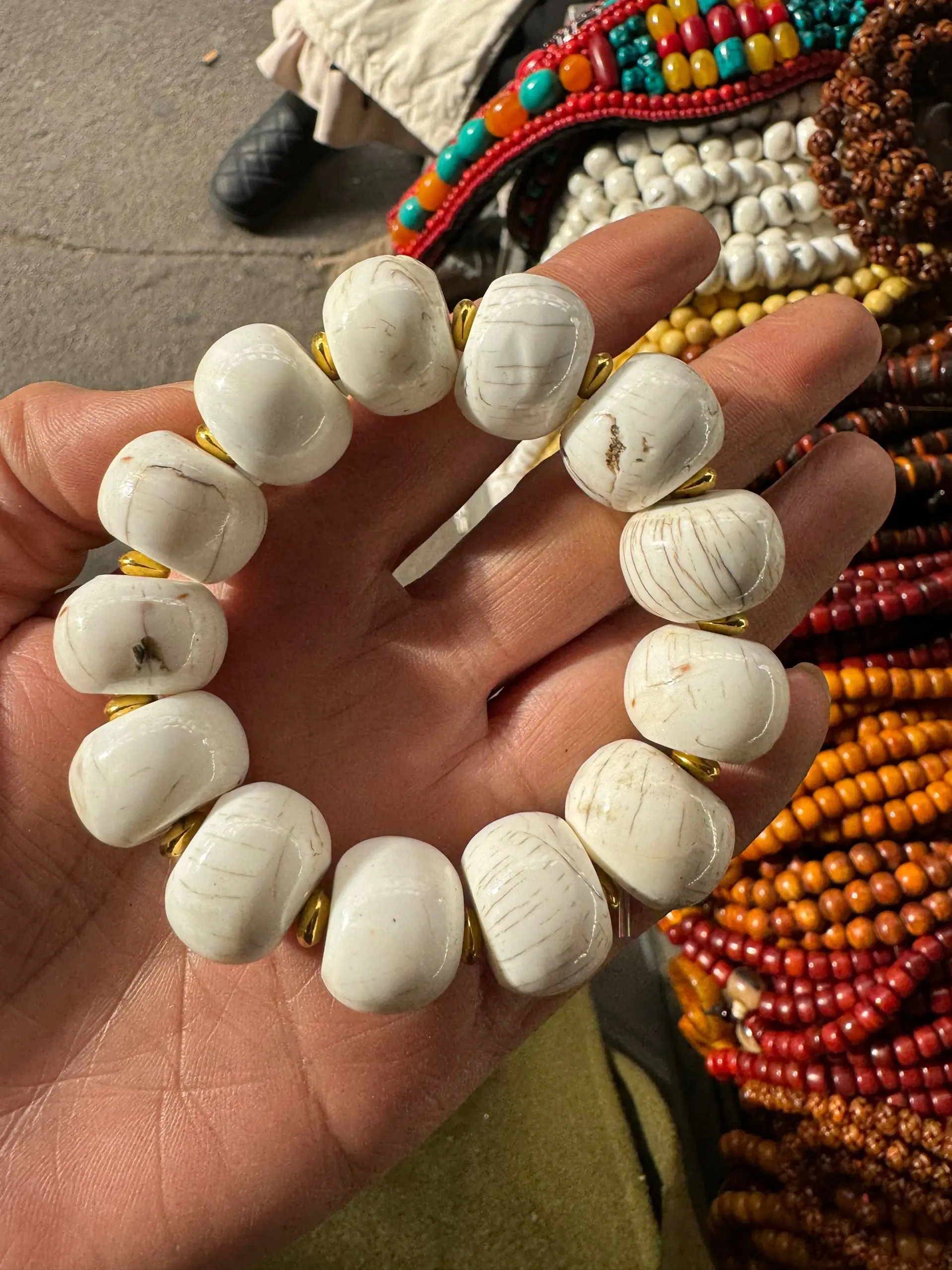 

Wholesale Xizang yak bone hand Wealth Tianzhu Tiantie Dapeng bird bracelet jewelry