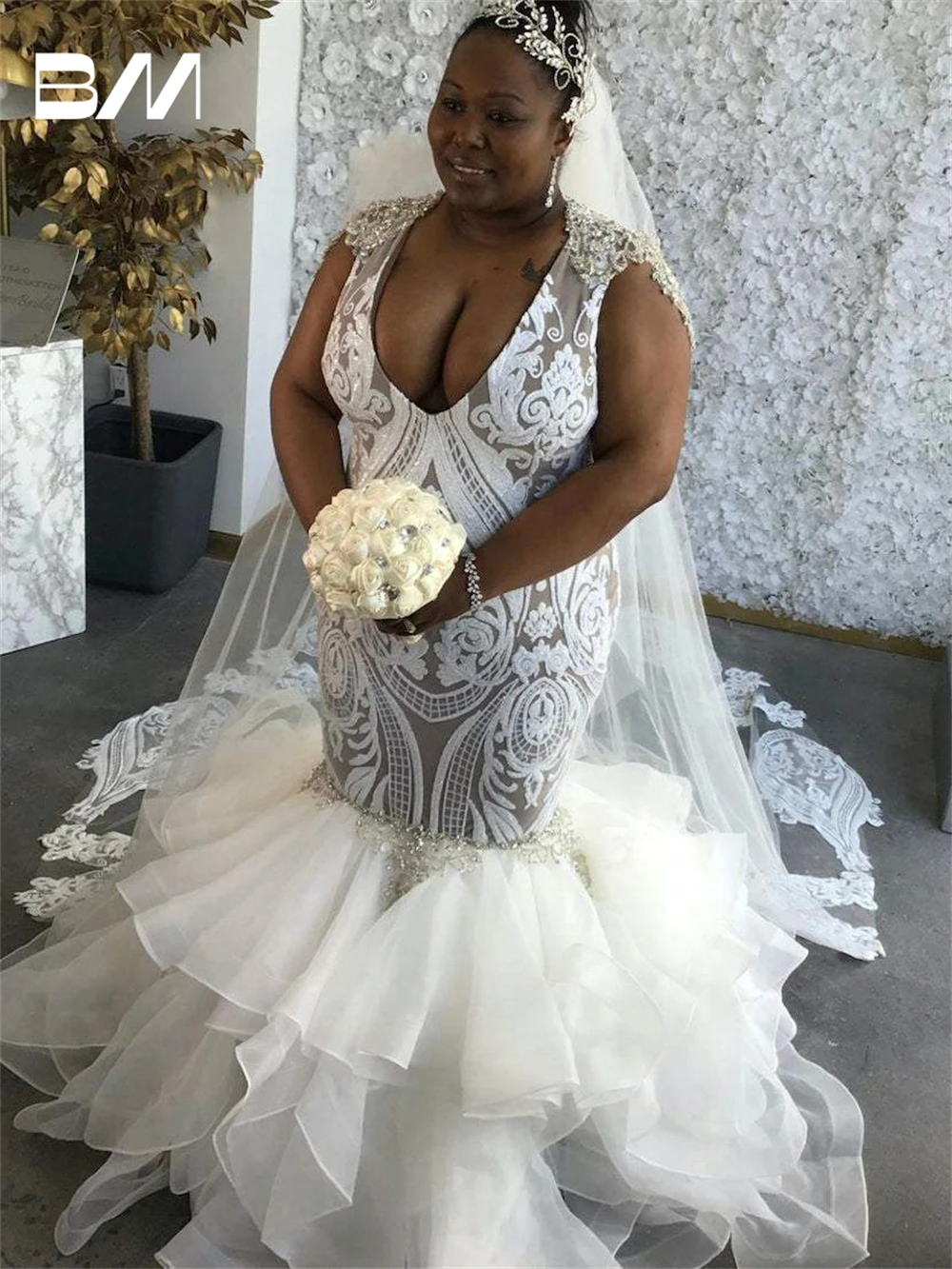 

Fit And Flare Tail Wedding Dress With Designed Lace Pattern Sleeves Beaded Women Bridal Gown African Plus Bride Dresses