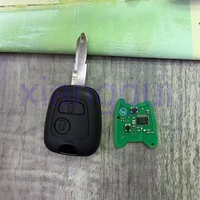 รีโมทกุญแจรถยนต์ 2 ปุ่ม ชิป ID46 PCF7961 ความถี่ 433.92MHZ สำหรับ Peugeot 107 206 207 306 307 407 และ Citroen C1 C2 C3 Saxo Picasso 6
