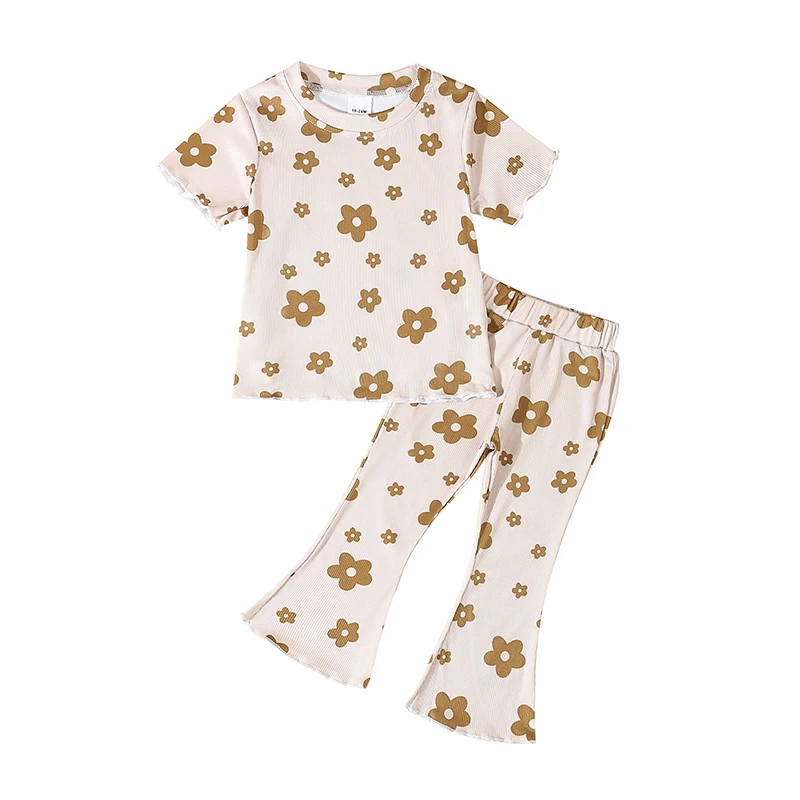 ملابس صيفية للفتيات الصغيرات تي شيرت بأكمام قصيرة وطبعة زهور الفراولة وسراويل مرنة مضيئة ملابس لطيفة مكونة من قطعتين