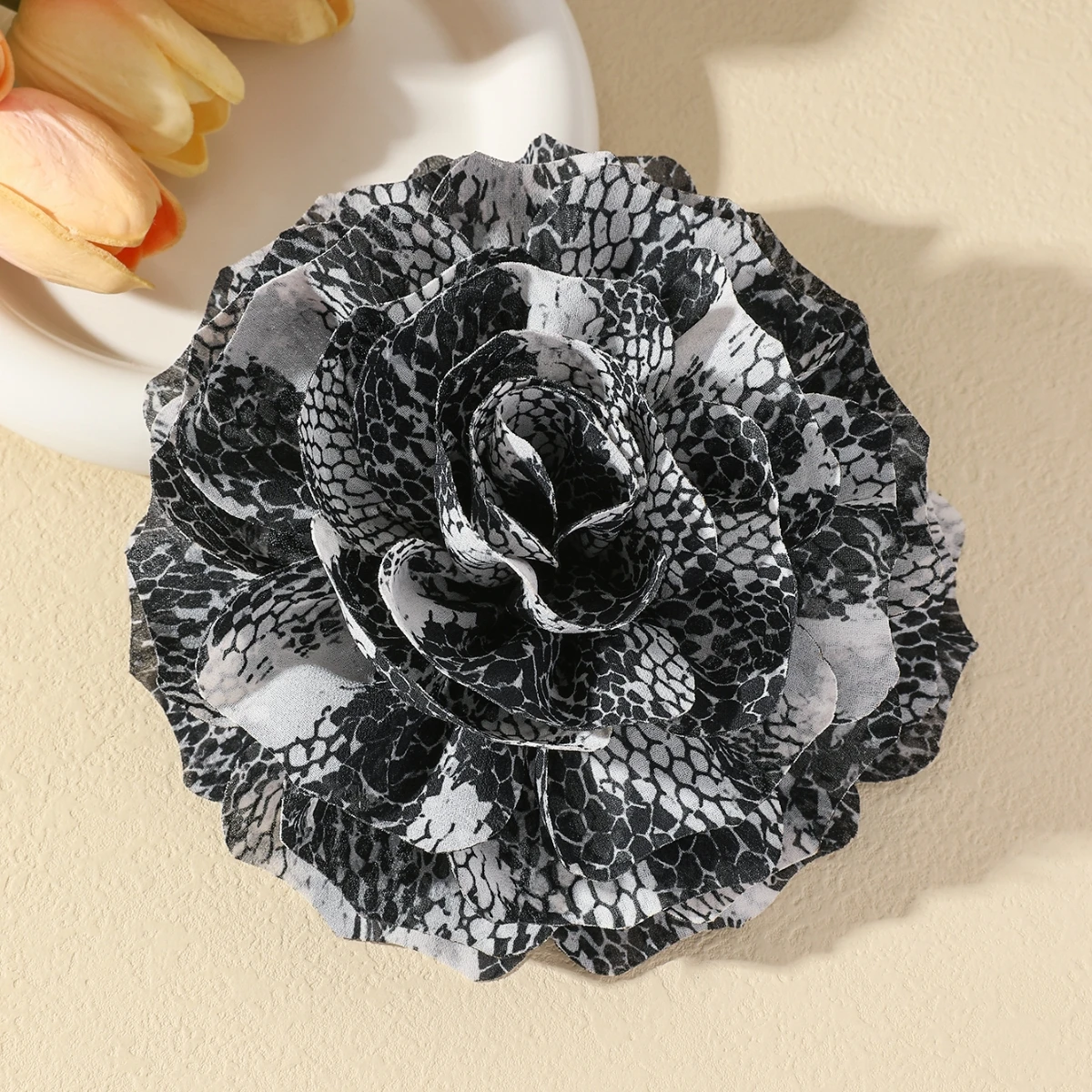 Fashion Snake Print Big Flower Brooch Women's Statement Accessory Chiffon Fabric Brooch for Coat Dress Decoration