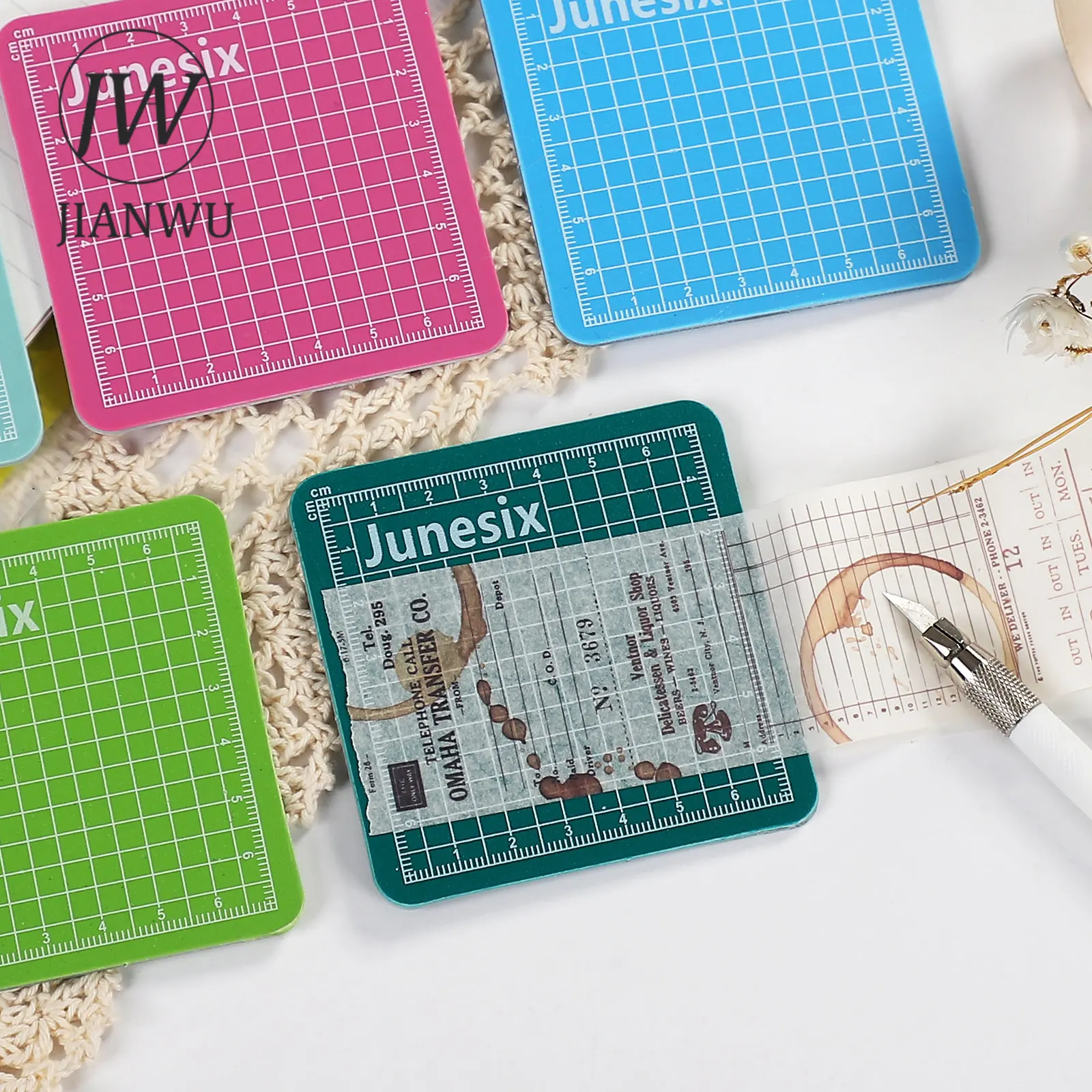 JIANWU 8*8cm Cute Mini Model Cutting Pad Creative DIY Multipurpose Engraving Edition Paper Cutting Rail Cutting Tool