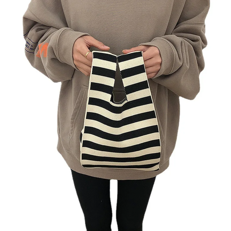 2026 Candy Color Crochet Wrist Bag Women Handbags Luxury Stars Knitting Tote Designer Woven Small Shopper Purses Ladies Clutch