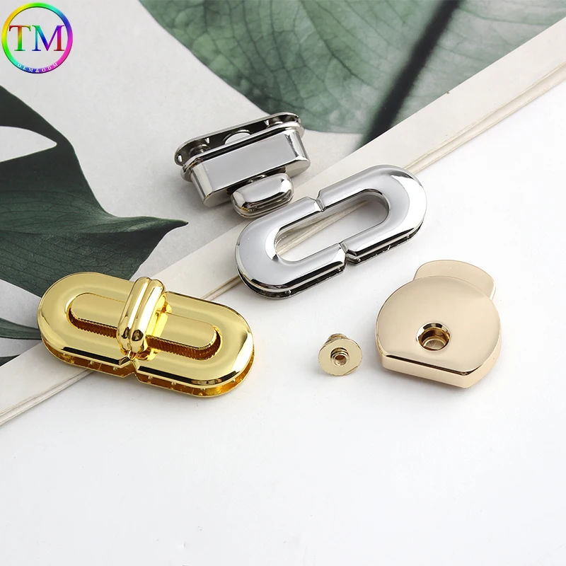 Heart Shape Metal Triangle Press Lock Fashion Switch Lock Clasp Leather Craft Women Bag Handbag Shoulder Bag Purse DIY Hardware
