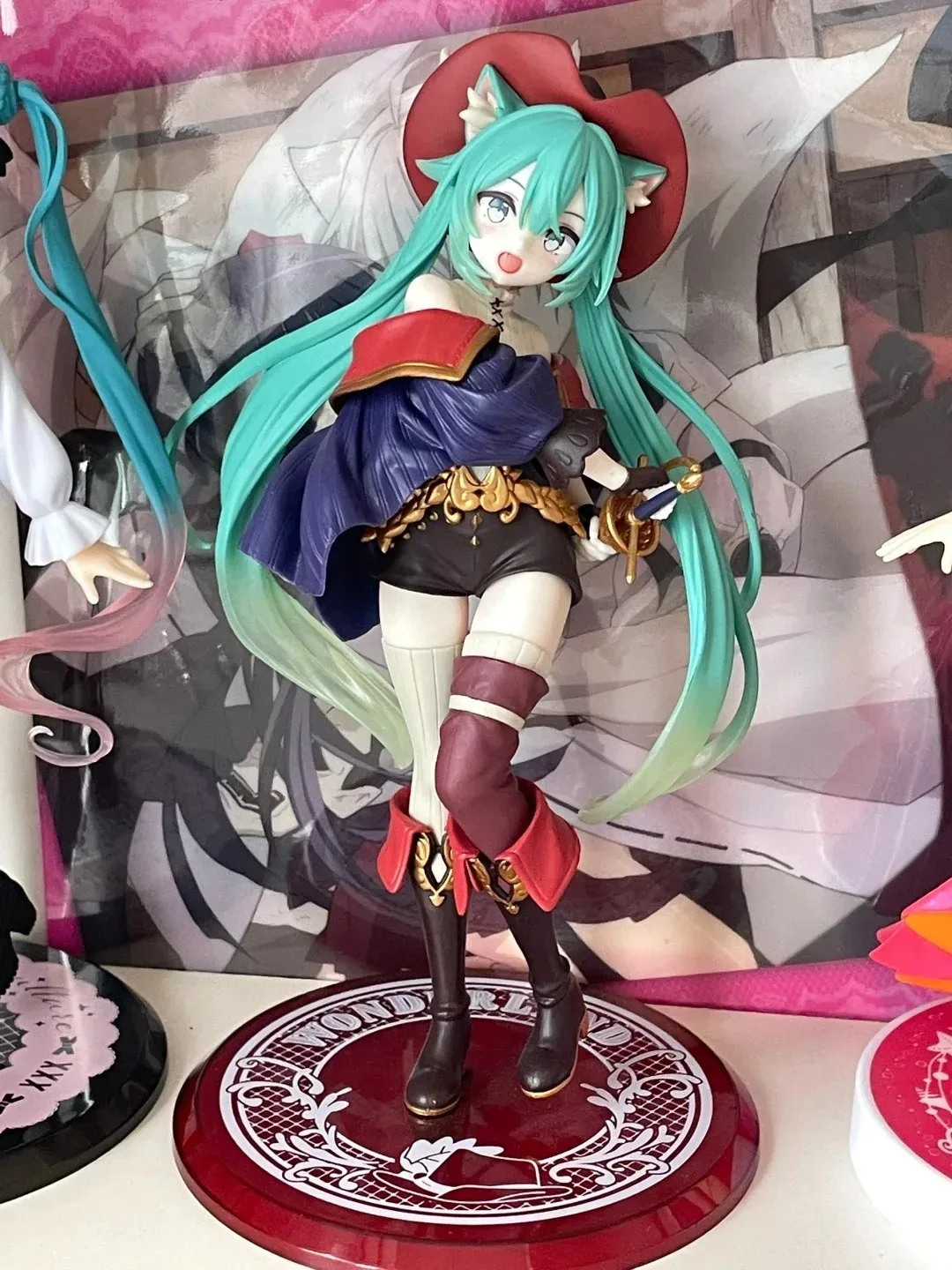 Hatsune Miku Wonderland Puss in Boots Kawaii Anime Action Figure Decor