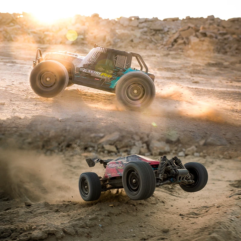 16103PRO 2.4GHz 70KM/H Professional RC Car: Brushless Motor, 1:16 Scale 4WD High-Speed Off-road Climbing Vehicle Wtith LED Light 6
