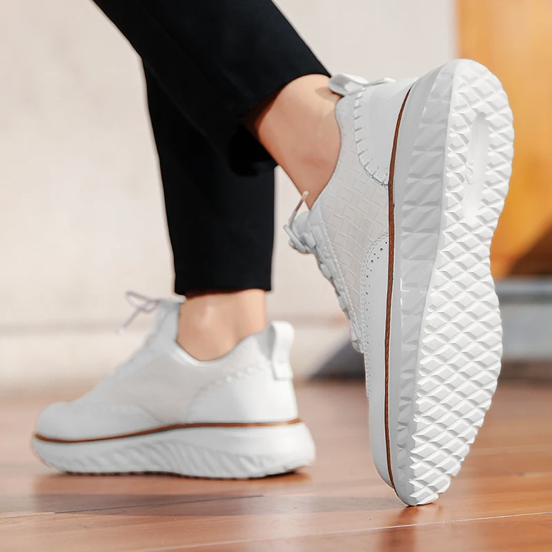 Summer large-sized men's shoes with comfortable soft soles, casual shoes, fashionable and versatile, anti-slip sports shoes 2