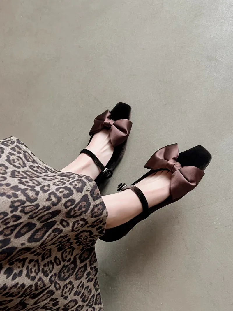 Women's Low Heeled Shoes Bow Tie One-line Buckle Shallow Mouth Shoes Women Dress Spring New Fashion Mary Jen Zapatillas De Mujer 3