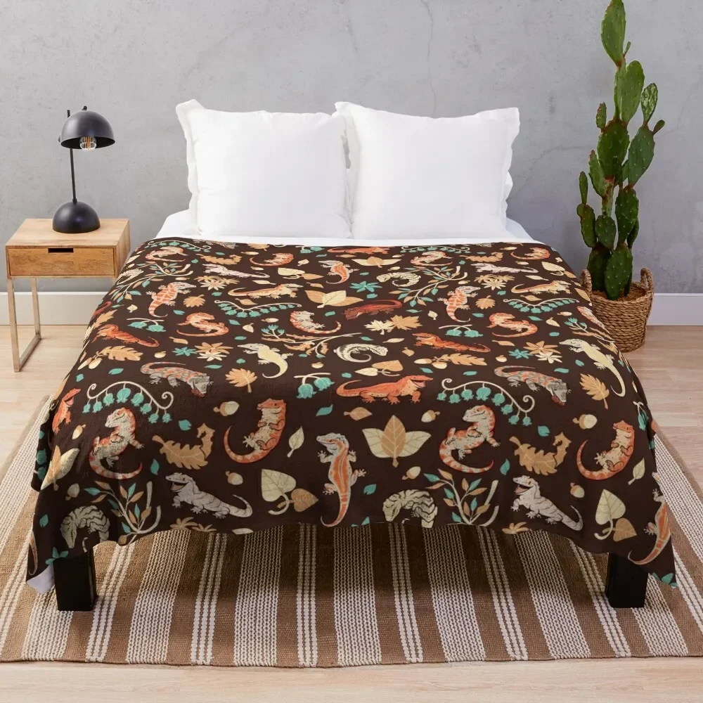 

Autumn geckos in dark brown Throw Blanket Shaggy Comforter Plush Warm Blankets