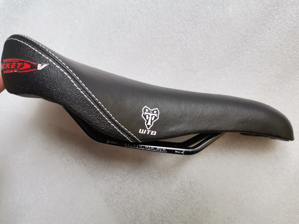 NEW WTB ROCKET V COMP SE SADDLE SEAT MTB CITY BIKE BLACK L268mm x