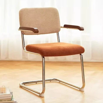 Sedia da ufficio moderna Sedie rilassanti ergonomiche Poltrona interna di lusso Sedie comode estetiche nordiche Mobili per ufficio