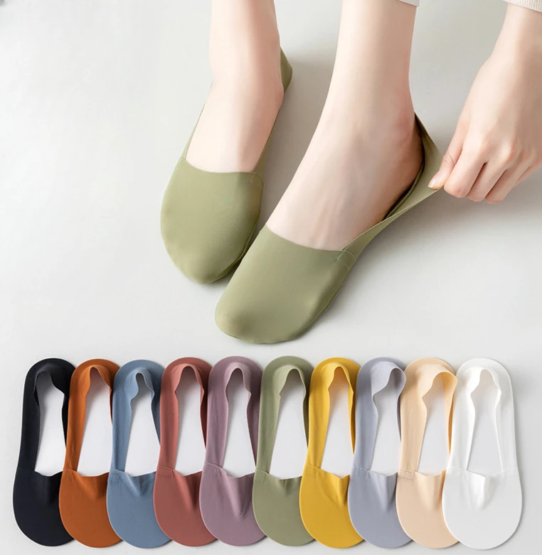 

1 Pairs Simple Solid Socks, Ice Silk Soft & Lightweight Invisible Boat Socks, Women's Stockings & Hosiery Asaguchi Heel-free