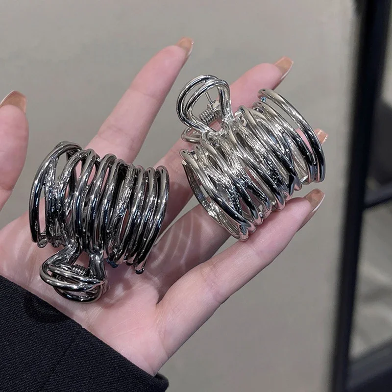 High Ponytail Clip for Women Fashion Metal Hair Claw Girls Clamps Girl Fixed Hairpin Claw Clip Hair accessories Headwear 2024