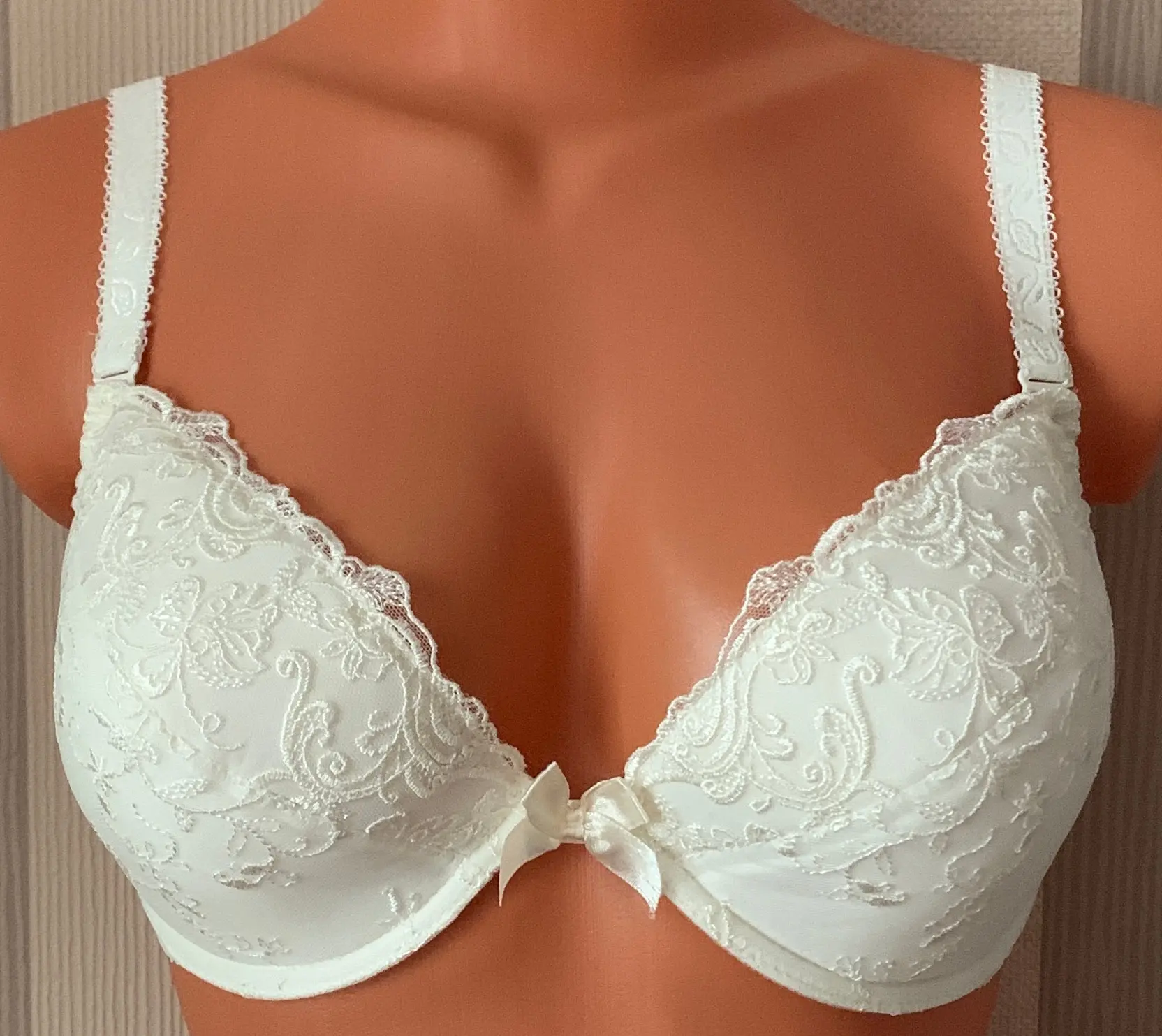 Бюстгальтер KINGA LINGERIE DE FEMME модель ZUZA M-1770 | Женская одежда