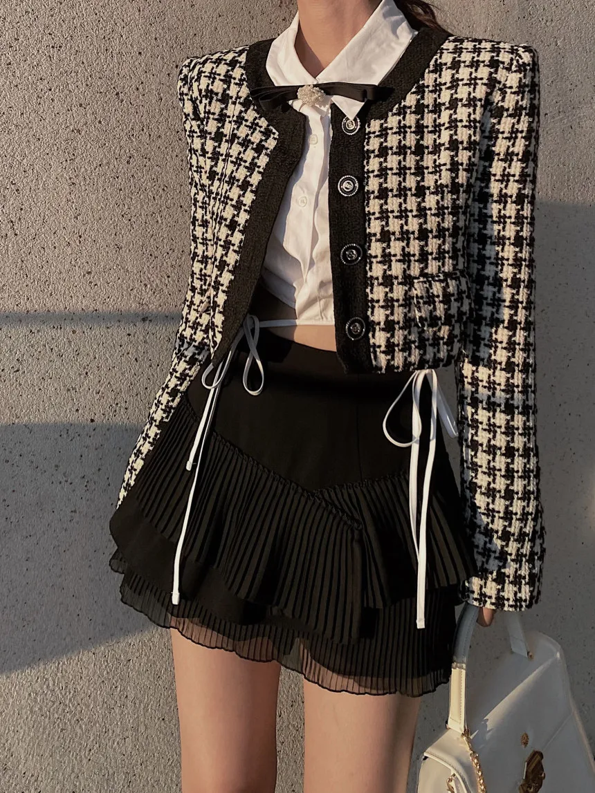 Elegant Cropped Jacket Women French Vintage Single Breasted Long Sleeve O-neck Top Autumn Y2k All-match Houndstooth Coats New