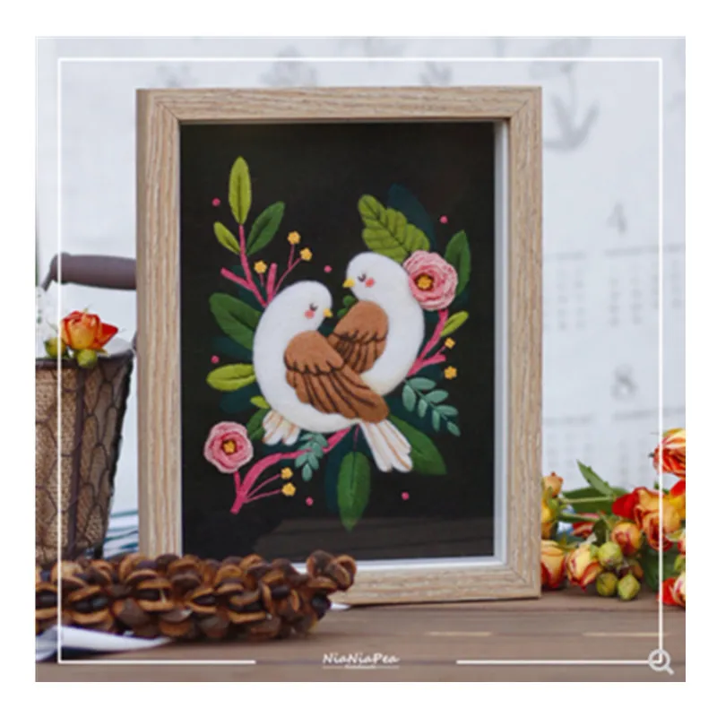 

Embroidered picture material, bird picture frame wool needlepoint kit wool felt needle felting decoration craft needlecraft DIY